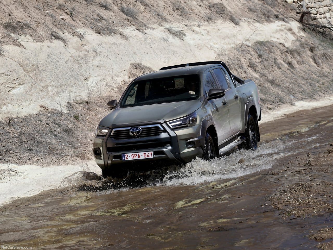 TOYOTA HILUX HYBRID 48V, foto 33