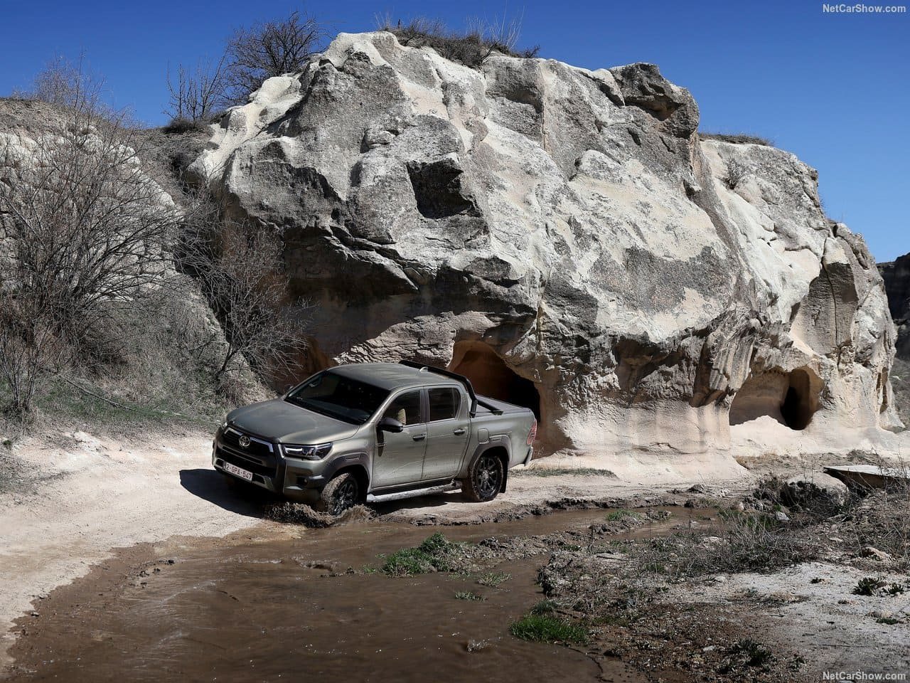 TOYOTA HILUX HYBRID 48V, foto 34