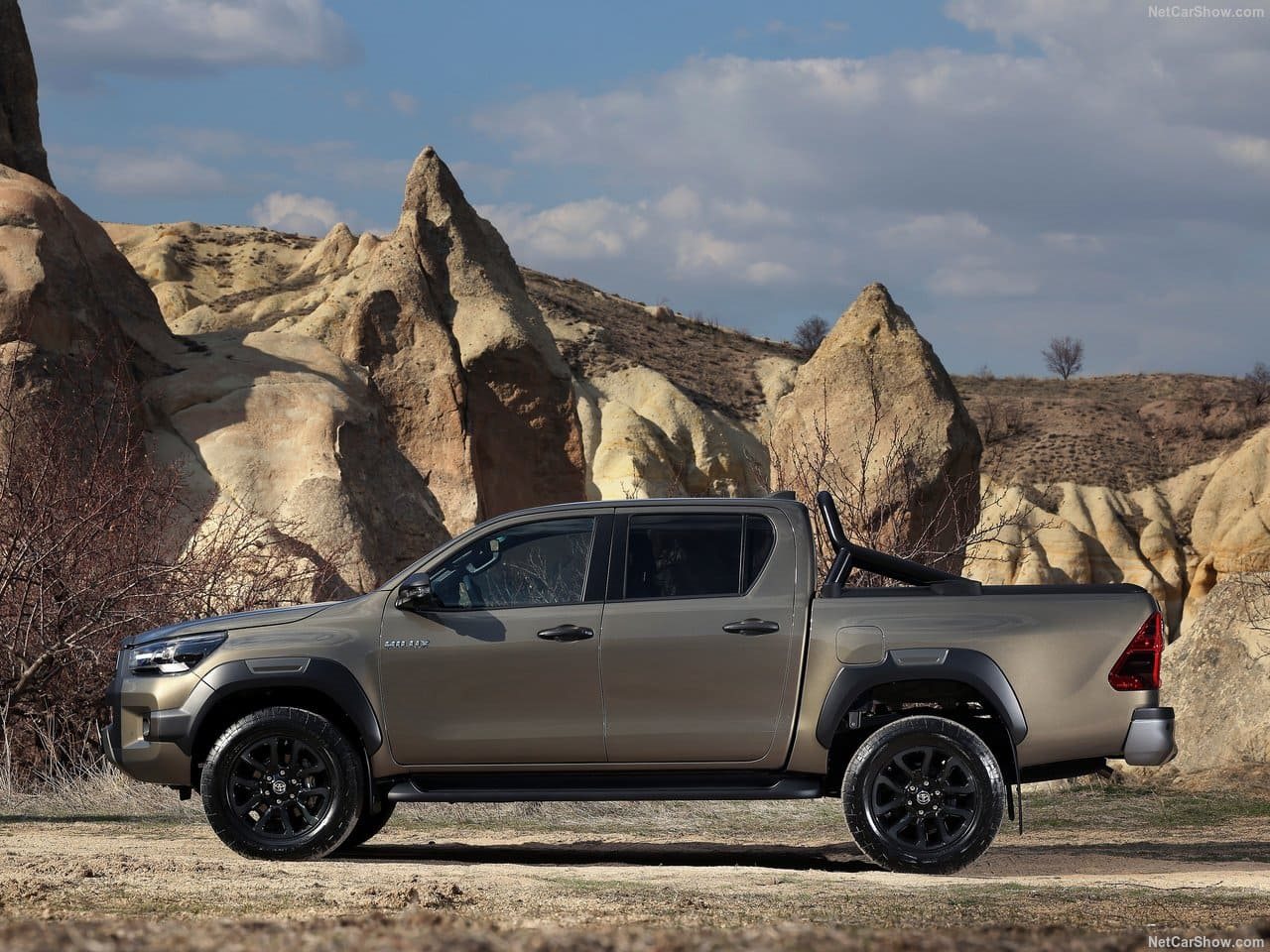 TOYOTA HILUX HYBRID 48V, foto 36