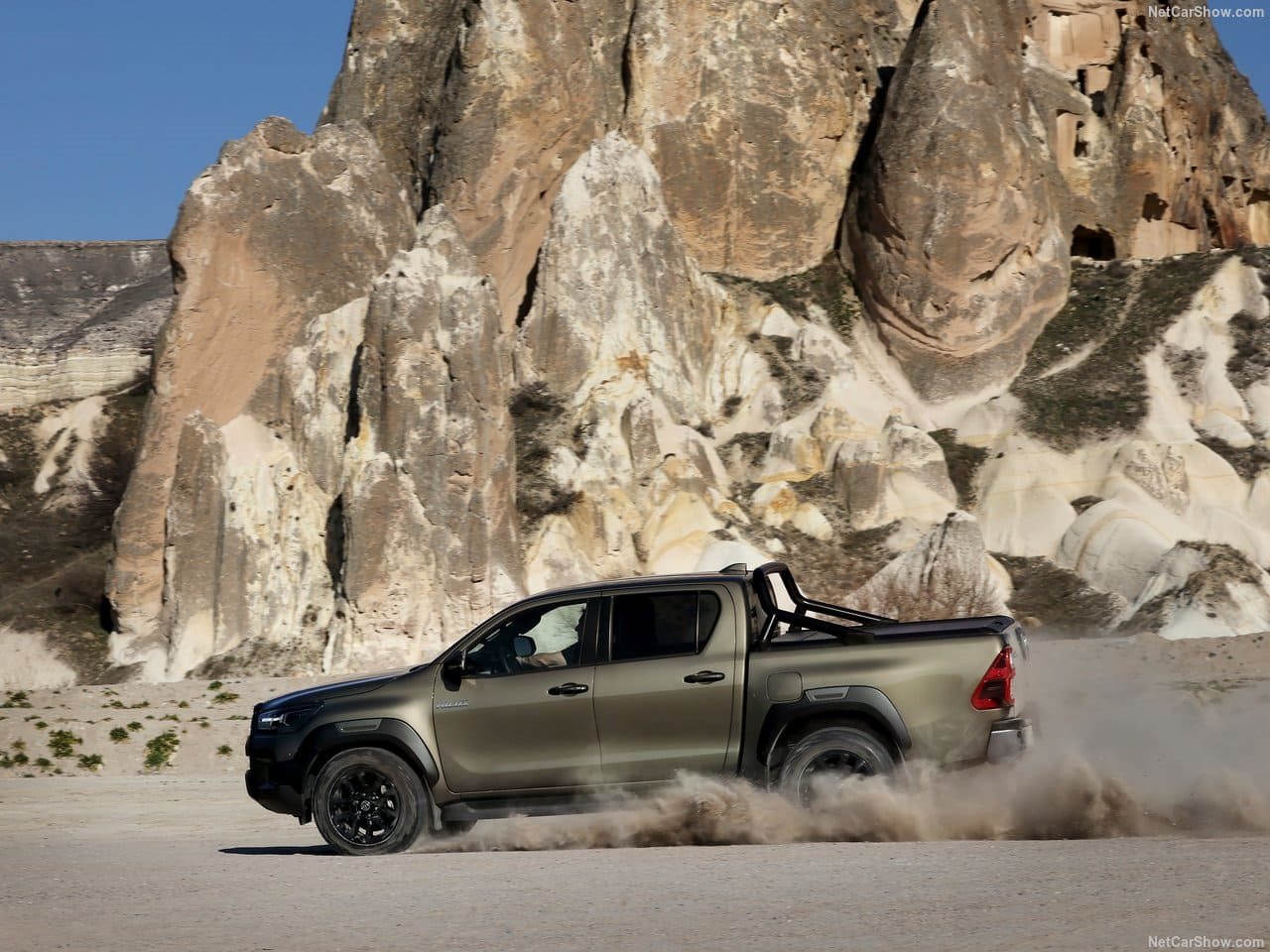 TOYOTA HILUX HYBRID 48V, foto 38