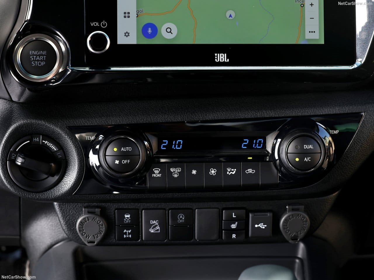 TOYOTA HILUX HYBRID 48V, foto 58