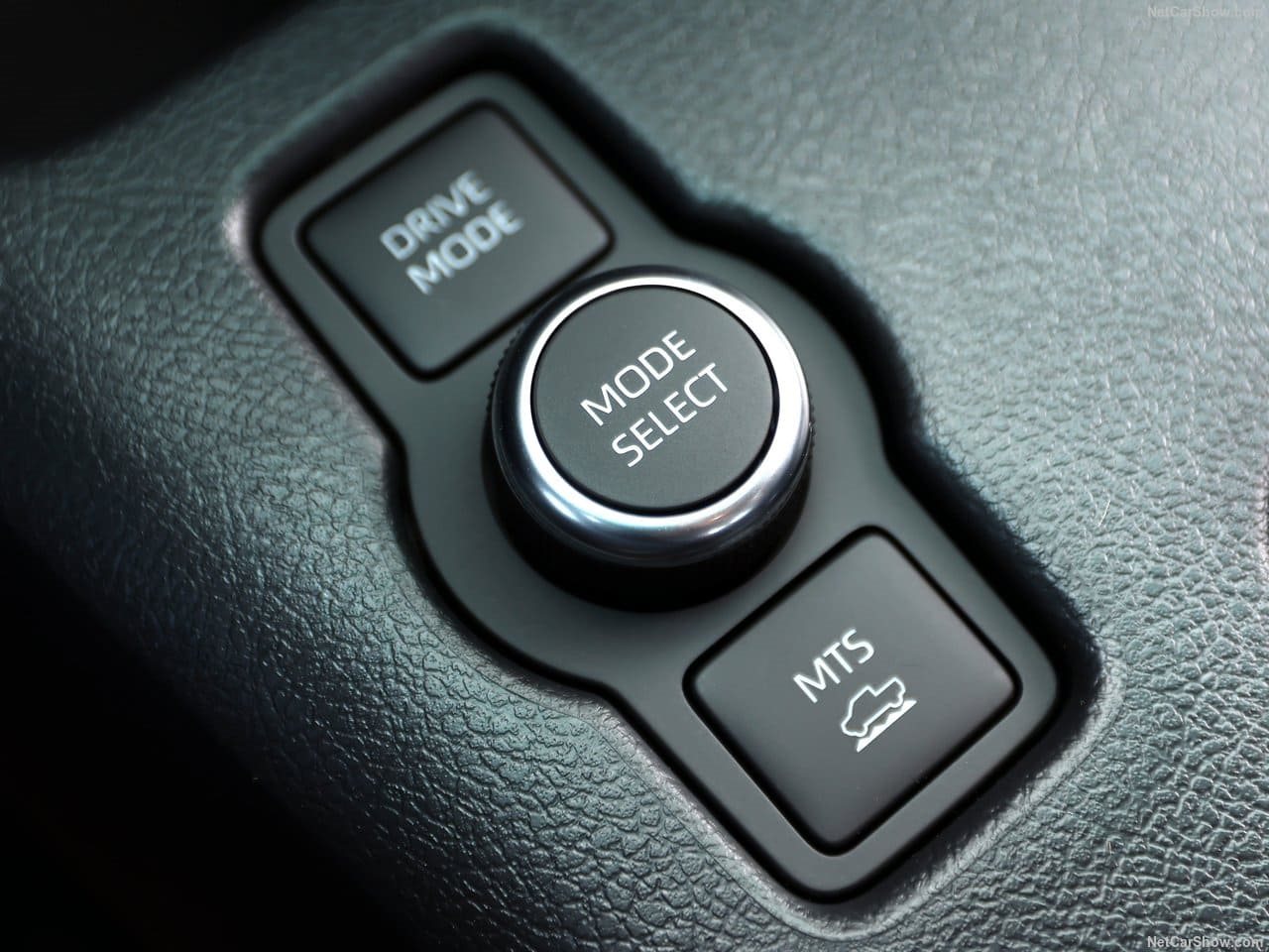 TOYOTA HILUX HYBRID 48V, foto 61