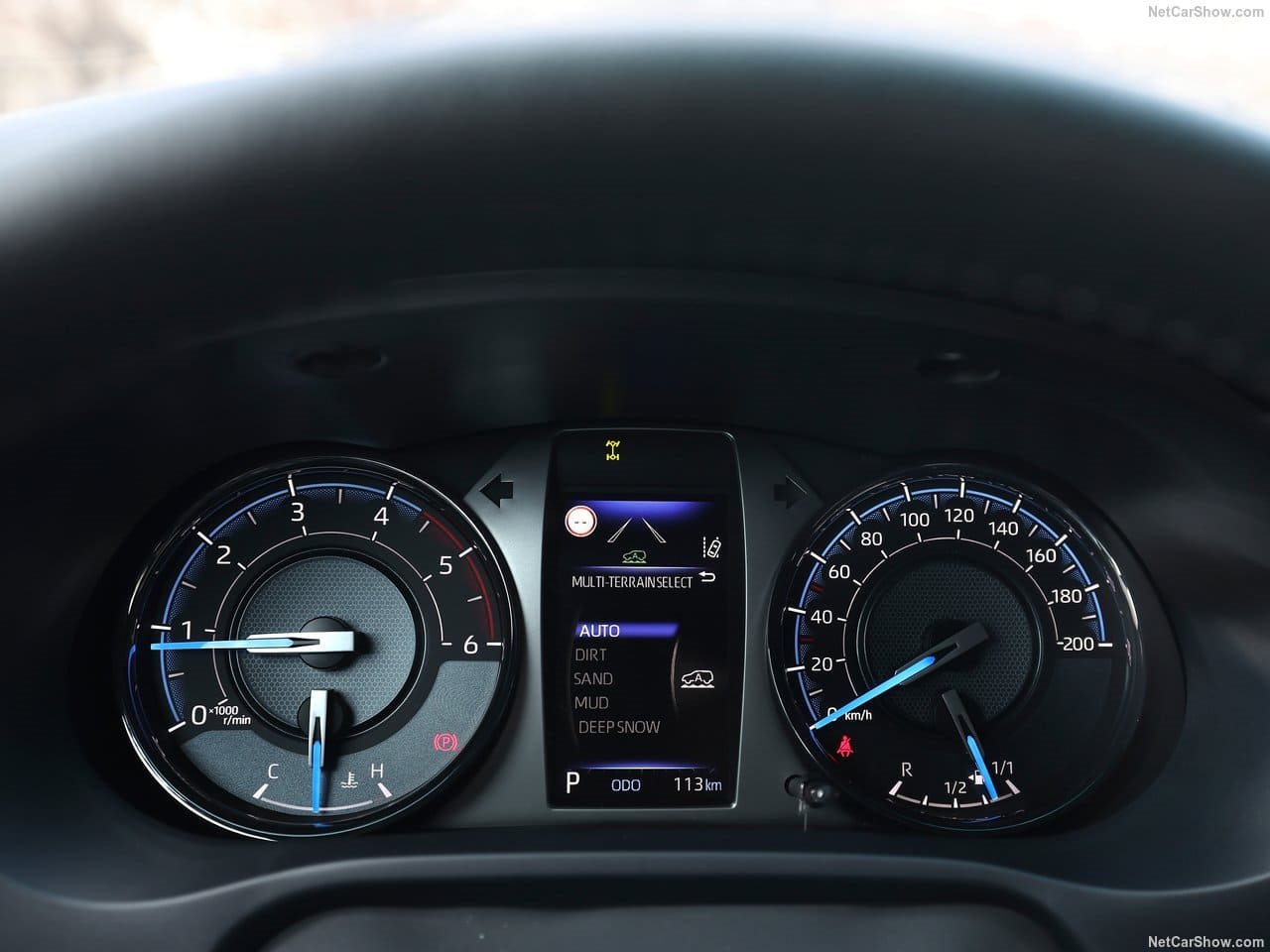 TOYOTA HILUX HYBRID 48V, foto 70