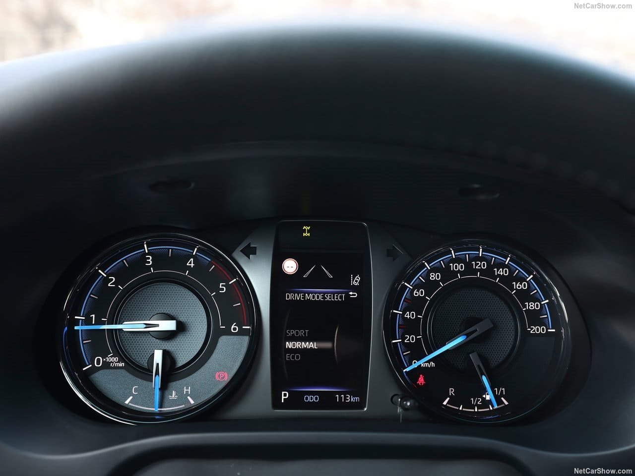 TOYOTA HILUX HYBRID 48V, foto 72