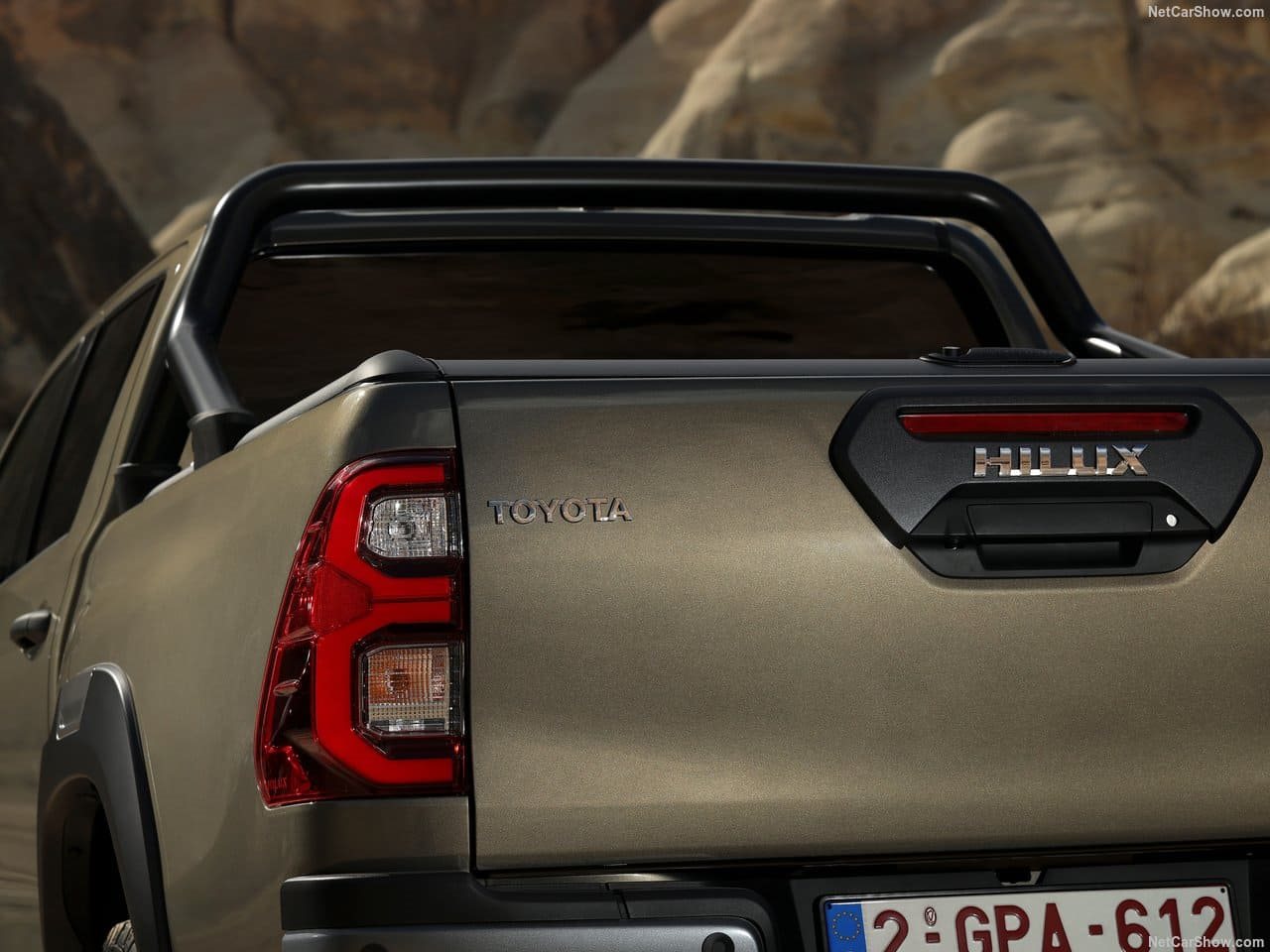 TOYOTA HILUX HYBRID 48V, foto 75