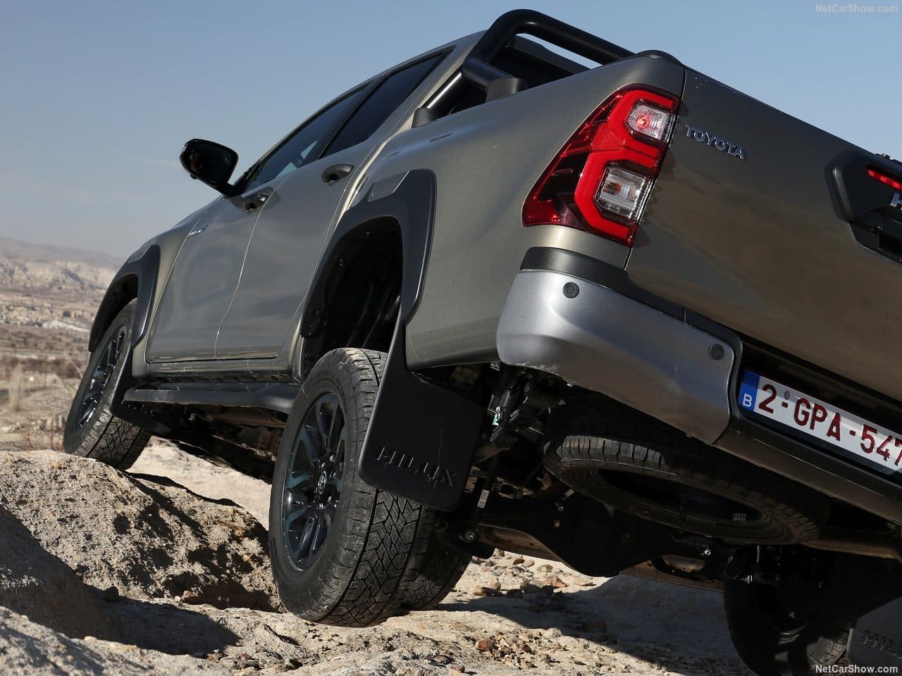 TOYOTA HILUX HYBRID 48V, foto 76