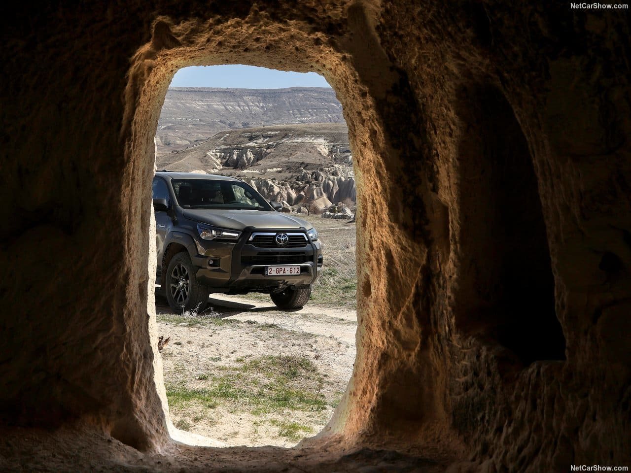 TOYOTA HILUX HYBRID 48V, foto 77