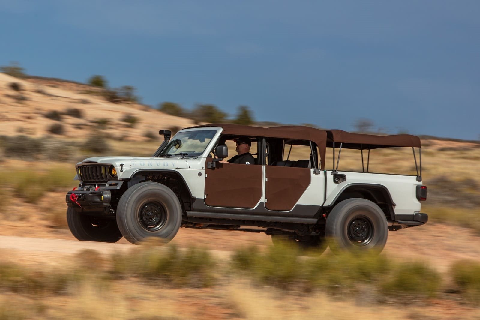 2025 - JEEP CONVOY CONCEPT, foto 3