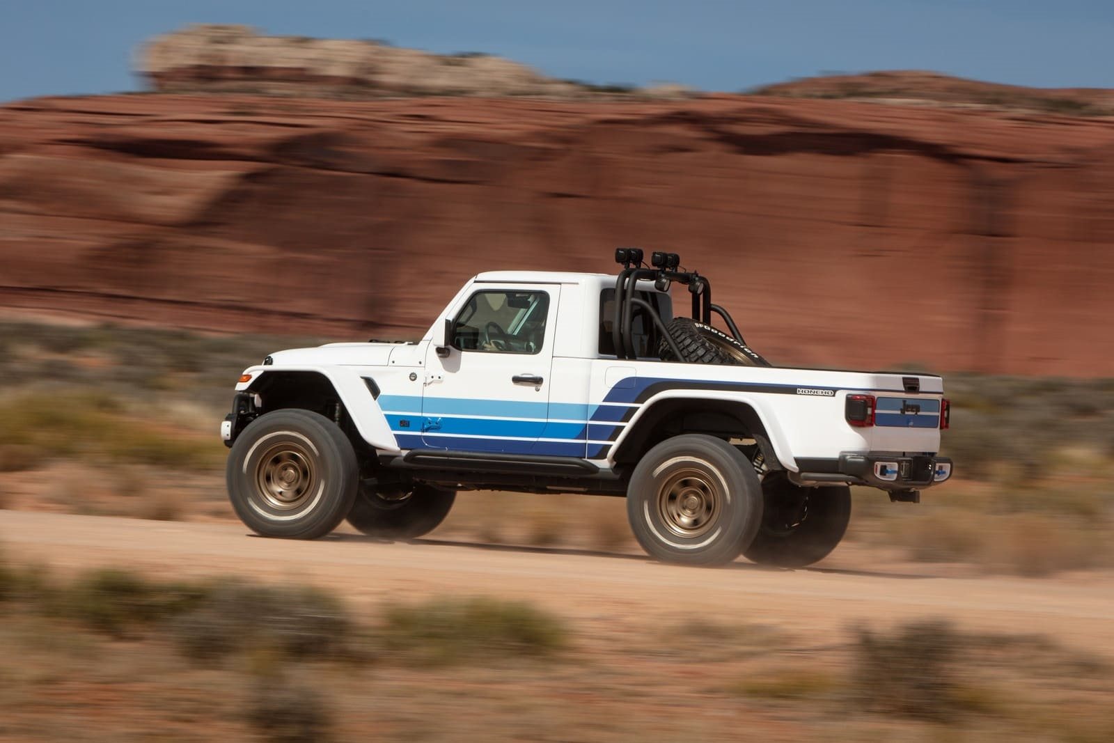 2025 - JEEP J6 HONCHO CONCEPT, foto 4