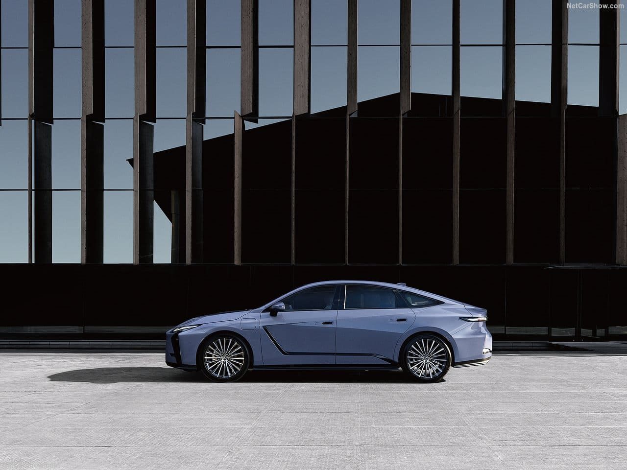 LEXUS ES, foto 6