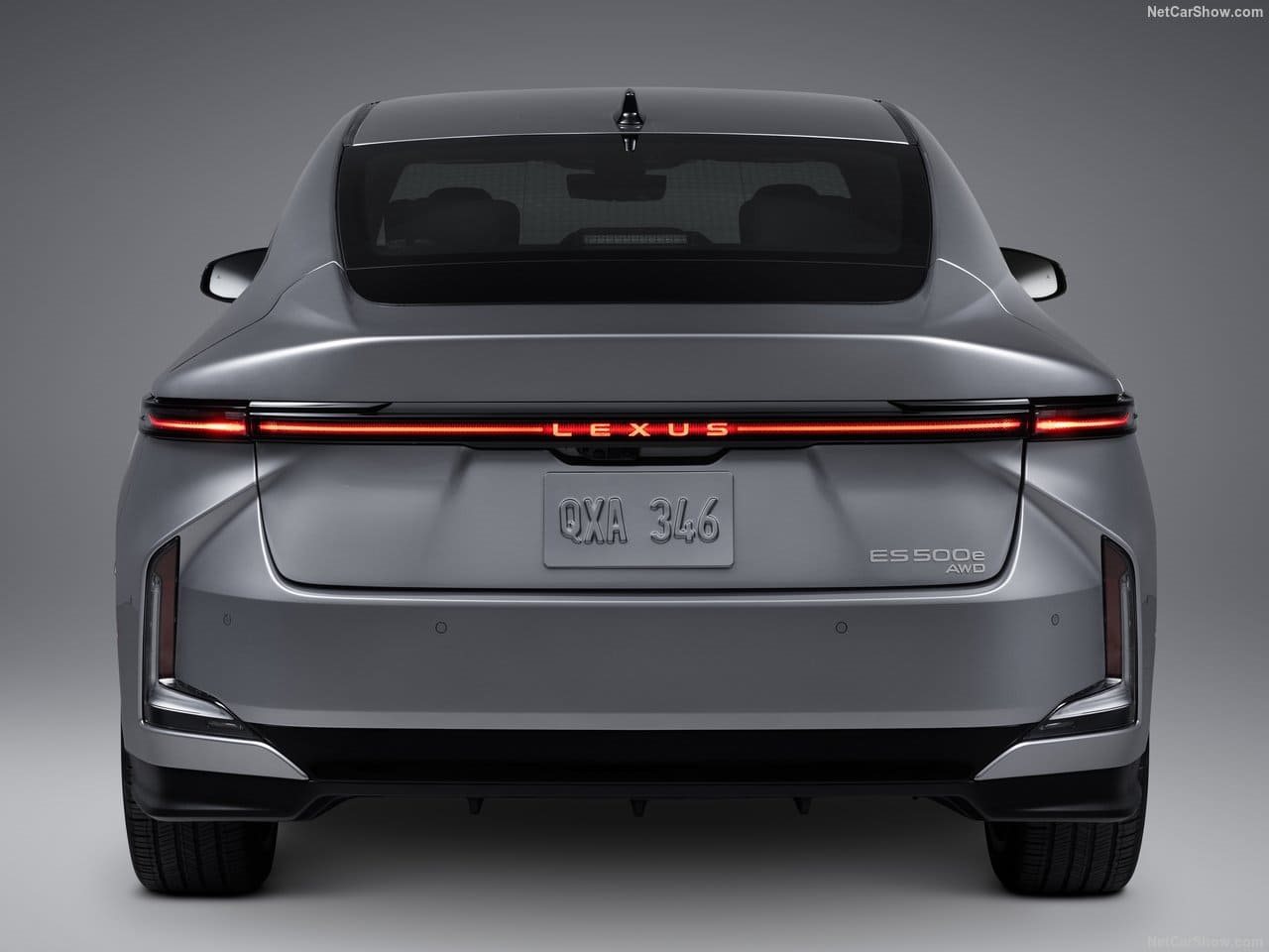 LEXUS ES, foto 9