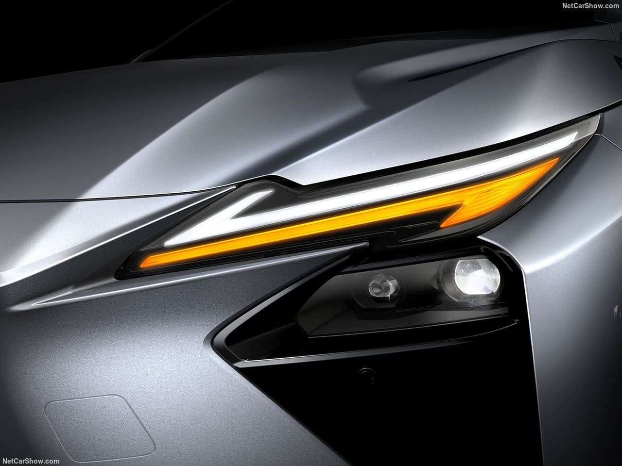 LEXUS ES, foto 29