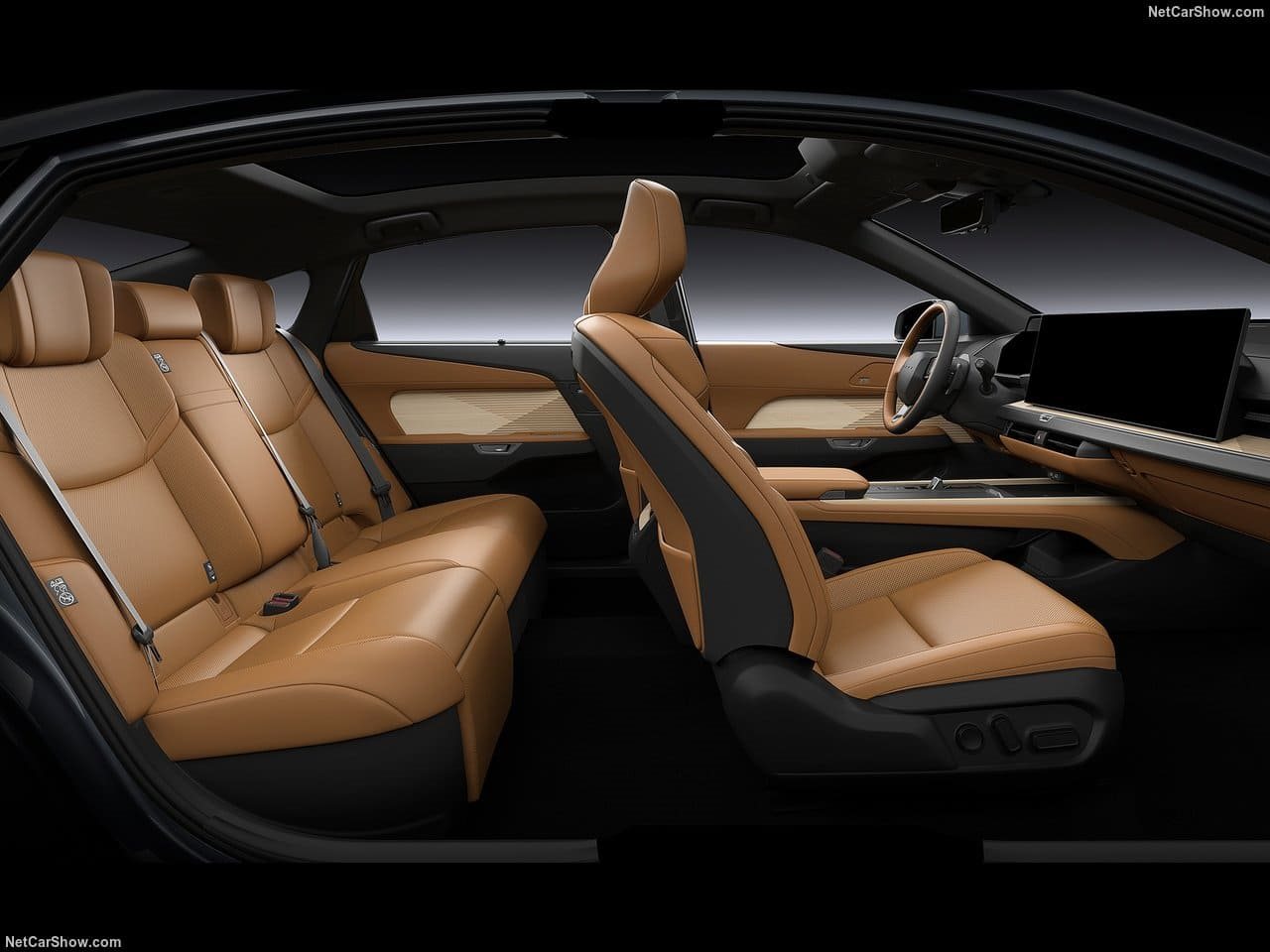 LEXUS ES, foto 40