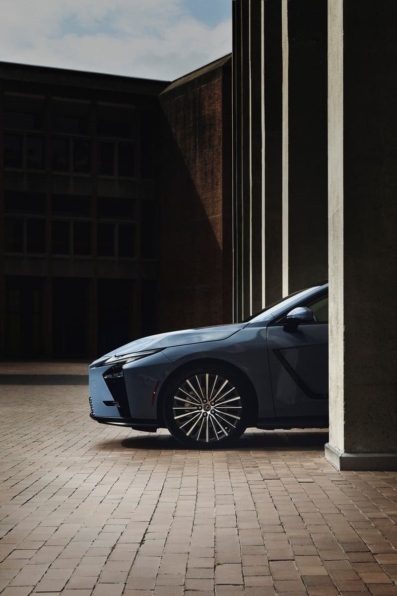 LEXUS ES, foto 105