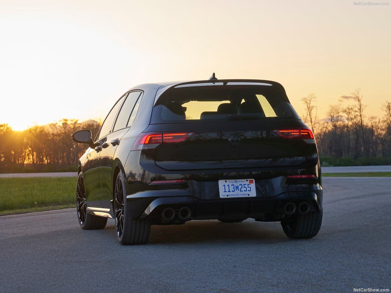 2025 - VOLKSWAGEN GOLF R BLACK EDITION, foto 29
