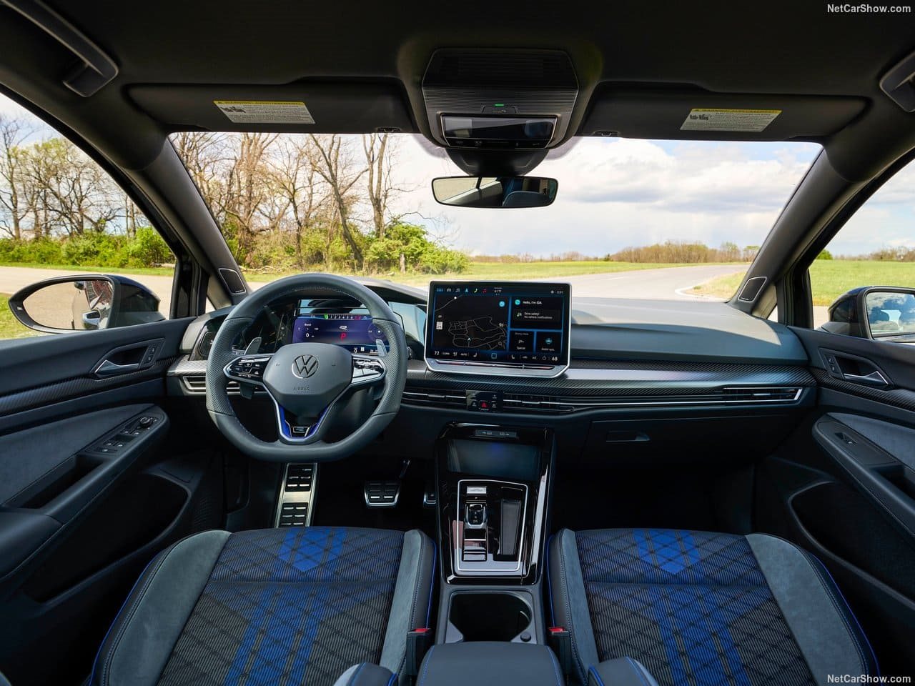 2025 - VOLKSWAGEN GOLF R BLACK EDITION, foto 48