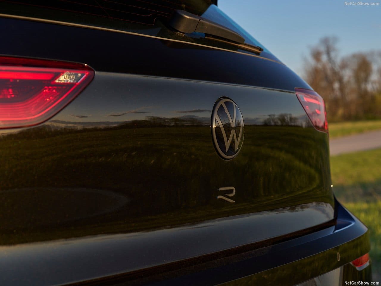 2025 - VOLKSWAGEN GOLF R BLACK EDITION, foto 101