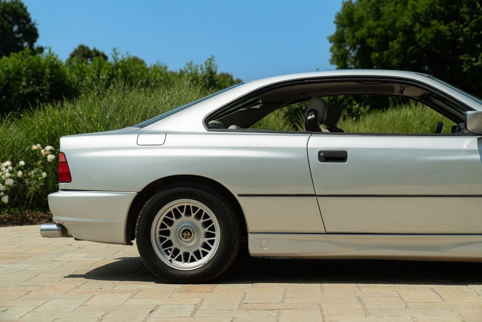 BMW 850i STERLING SILVER, foto 28