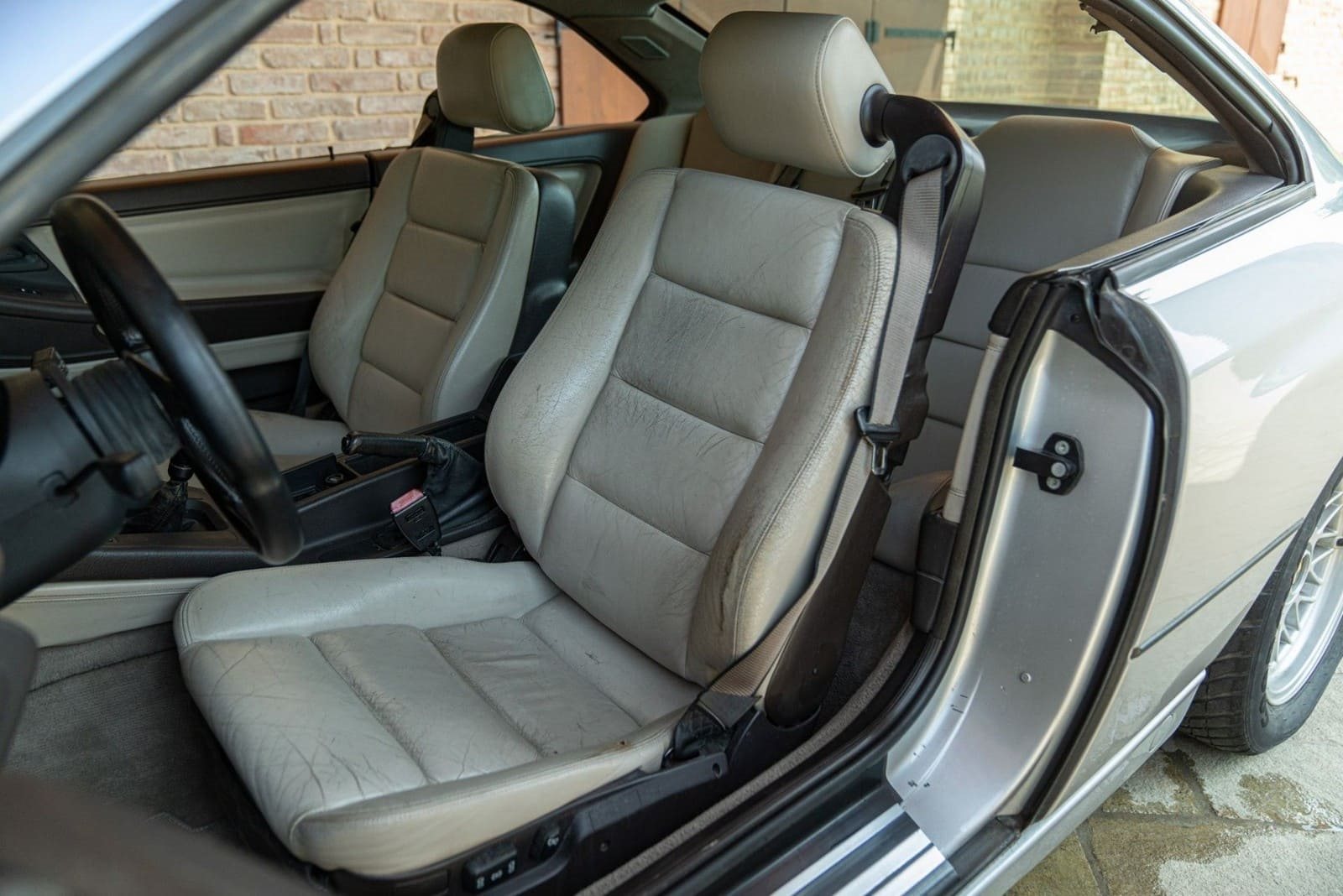 BMW 850i STERLING SILVER, foto 50