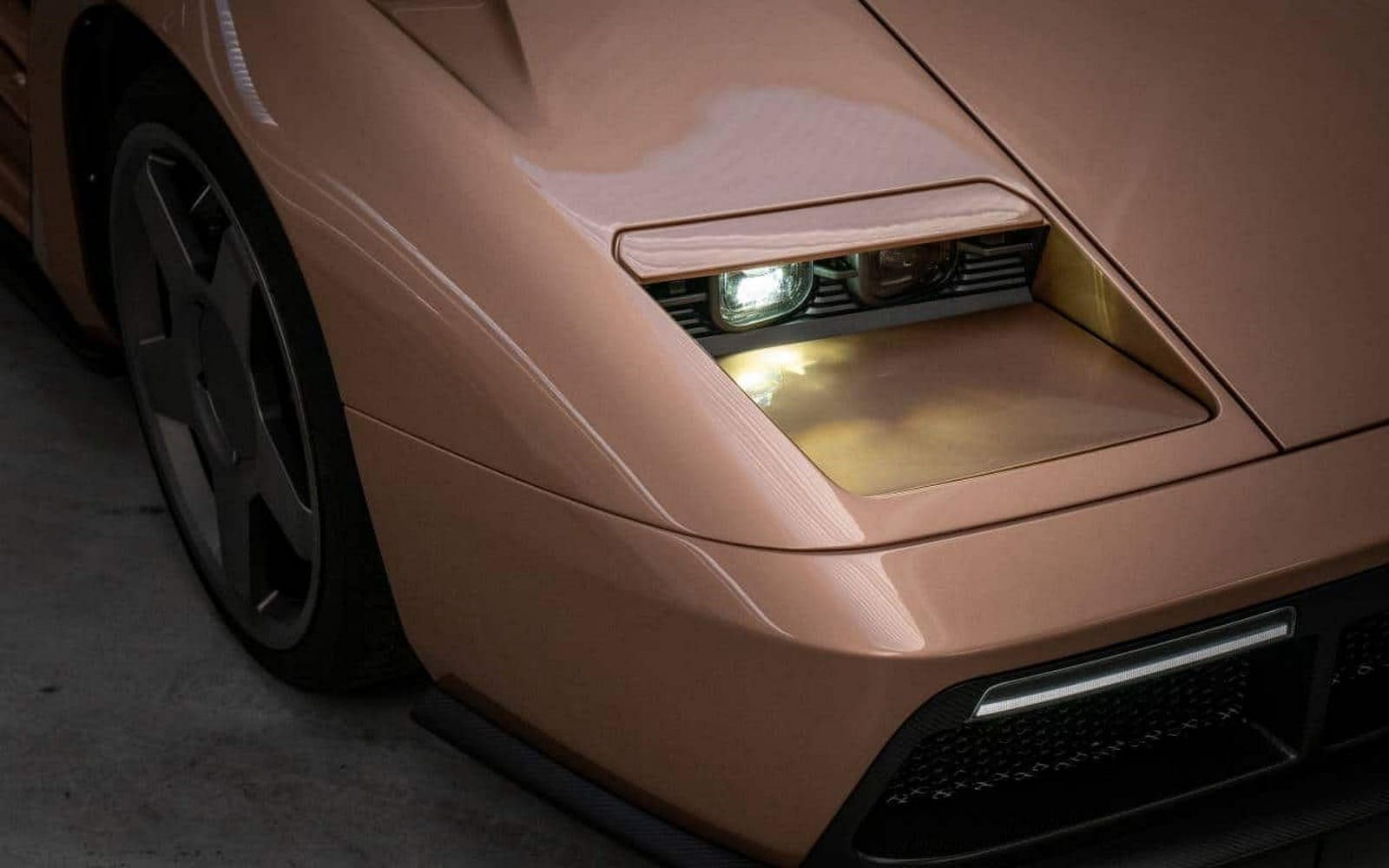 2025 - ECCENTRICA V12 ‘ROSE PHOENIX’, foto 24