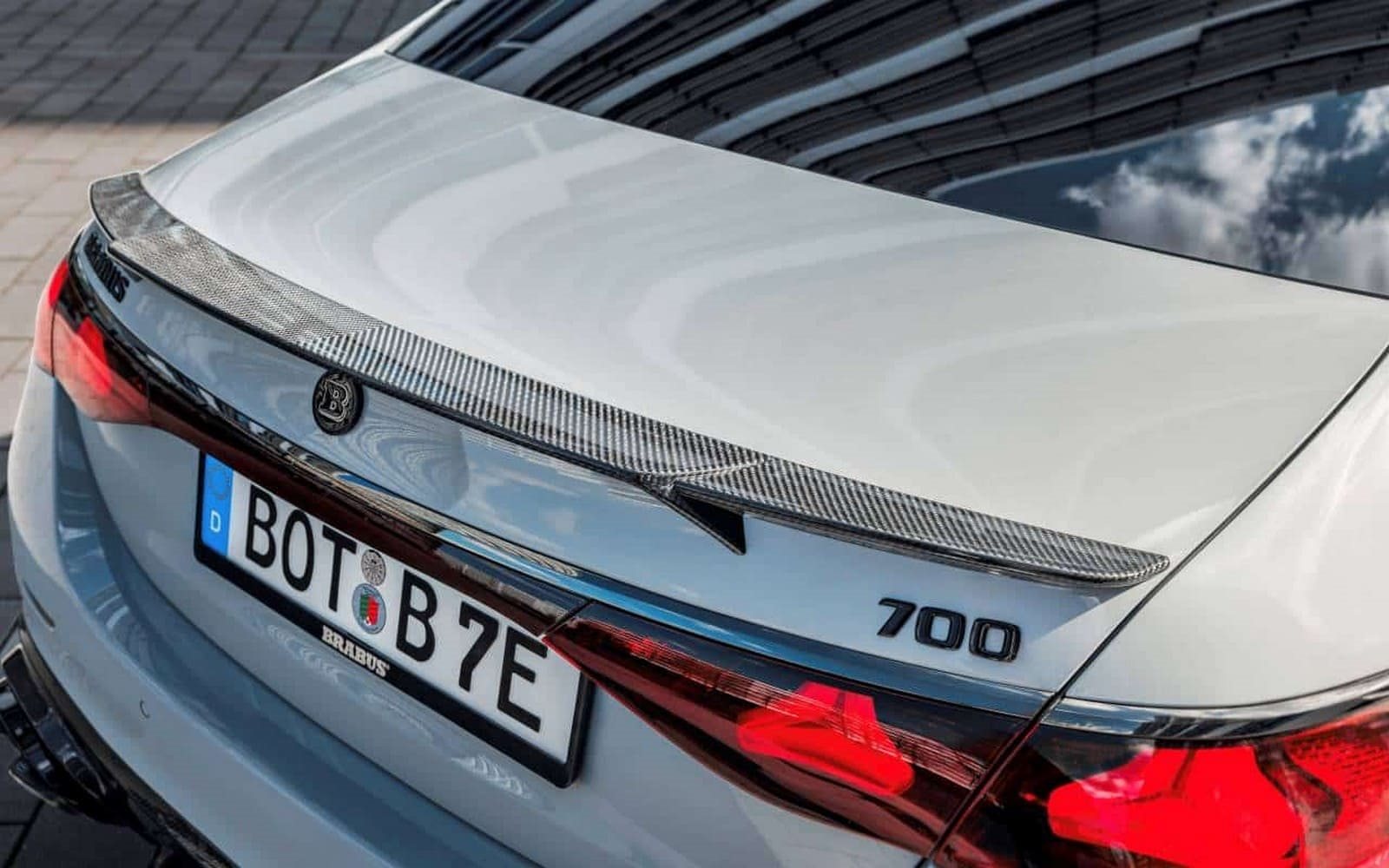 2025 - MERCEDES-AMG E 53 HYBRID BRABUS 700, foto 15