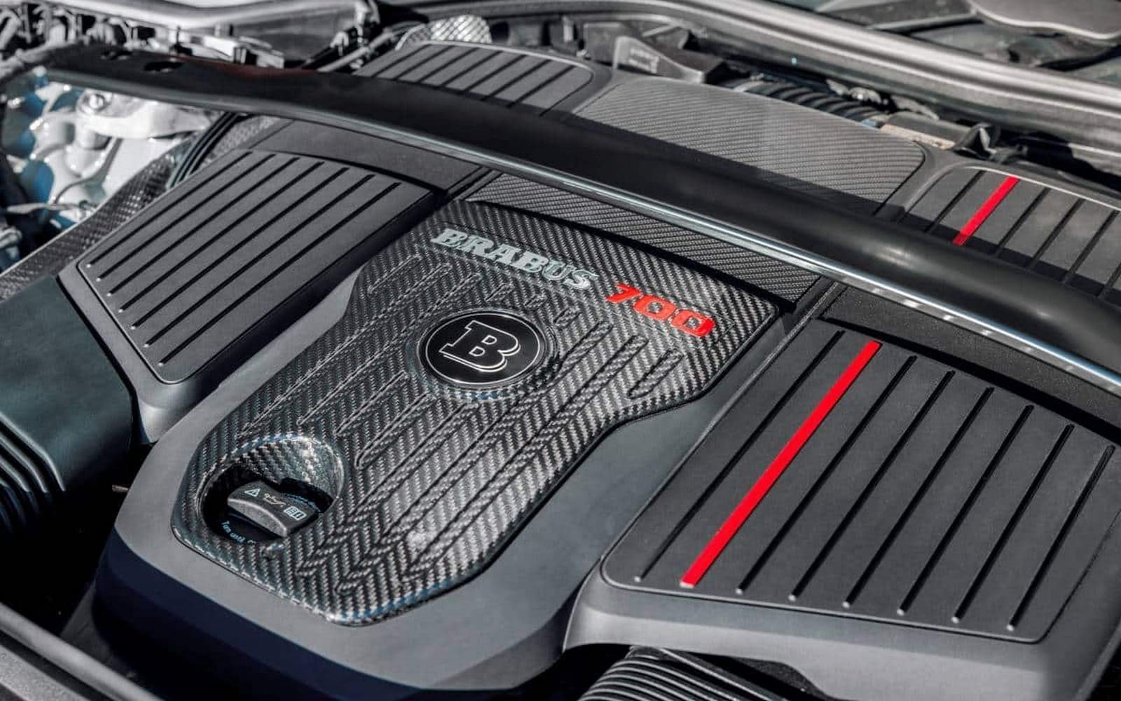 2025 - MERCEDES-AMG E 53 HYBRID BRABUS 700, foto 17