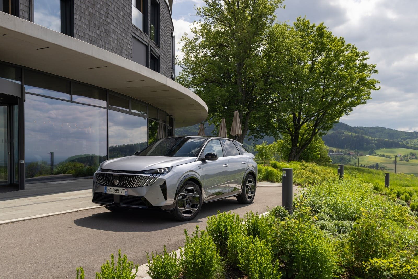 2025 - PEUGEOT E-3008 DUAL MOTOR ARTENSE GREY, foto 1