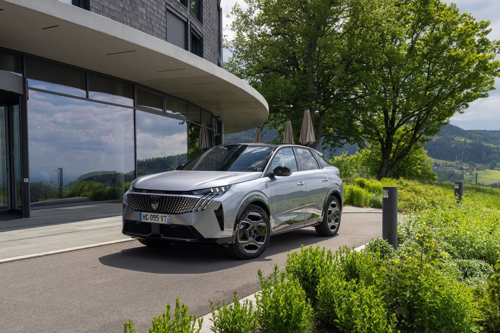 2025 - PEUGEOT E-3008 DUAL MOTOR ARTENSE GREY, foto 2