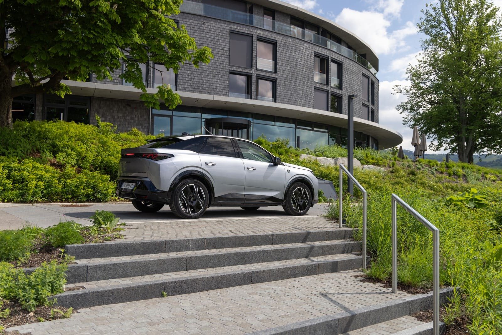 2025 - PEUGEOT E-3008 DUAL MOTOR ARTENSE GREY, foto 11