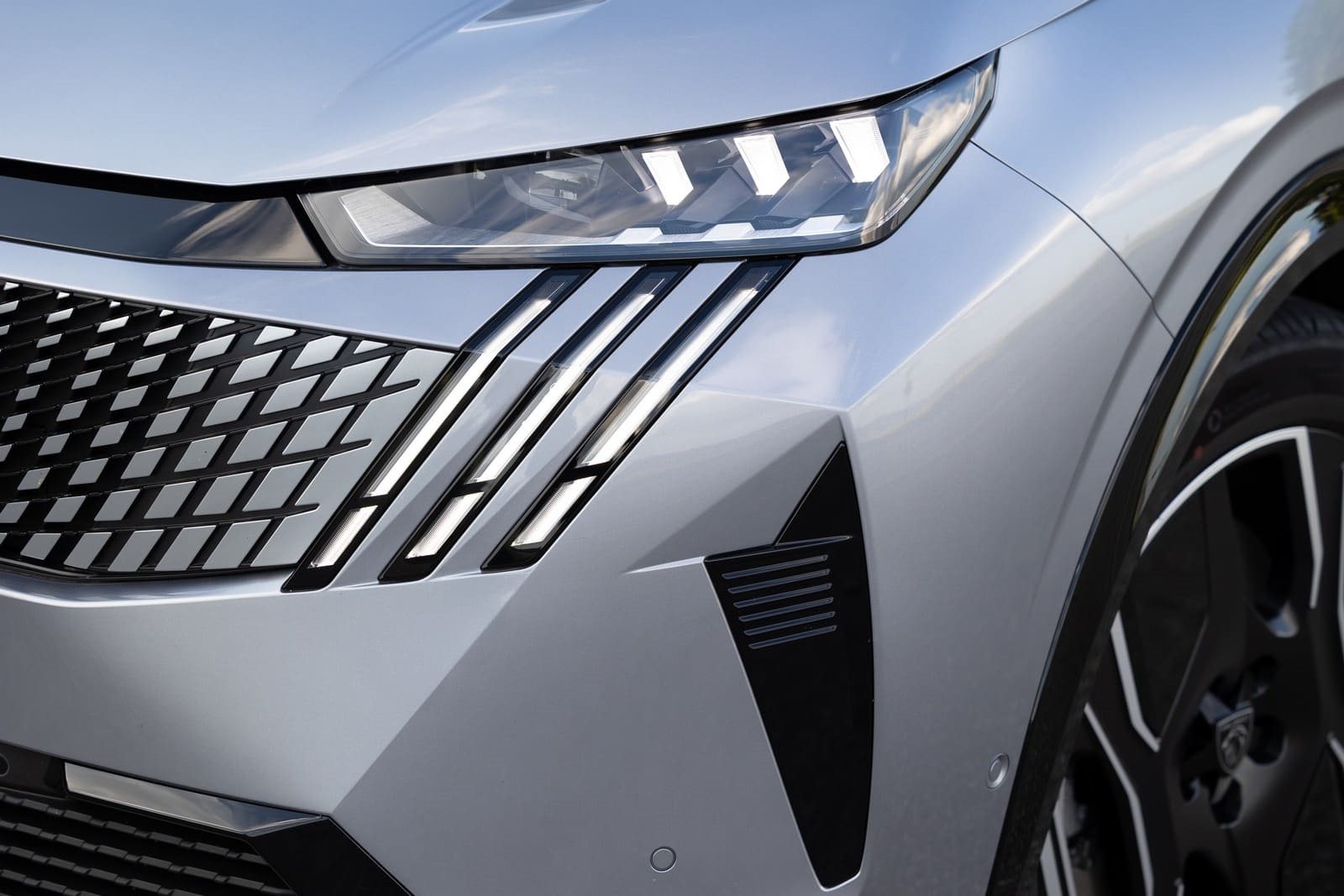 2025 - PEUGEOT E-3008 DUAL MOTOR ARTENSE GREY, foto 31