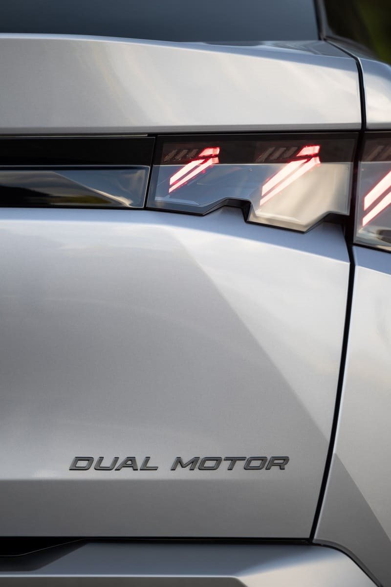 2025 - PEUGEOT E-3008 DUAL MOTOR ARTENSE GREY, foto 39