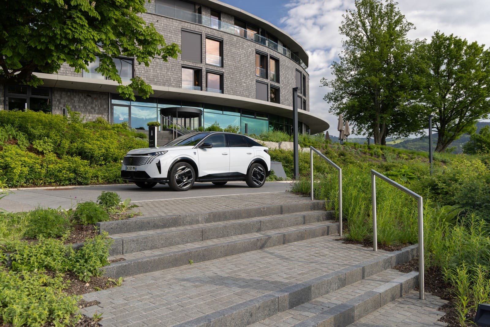 2025 - PEUGEOT E-3008 DUAL MOTOR OKENITE WHITE, foto 4