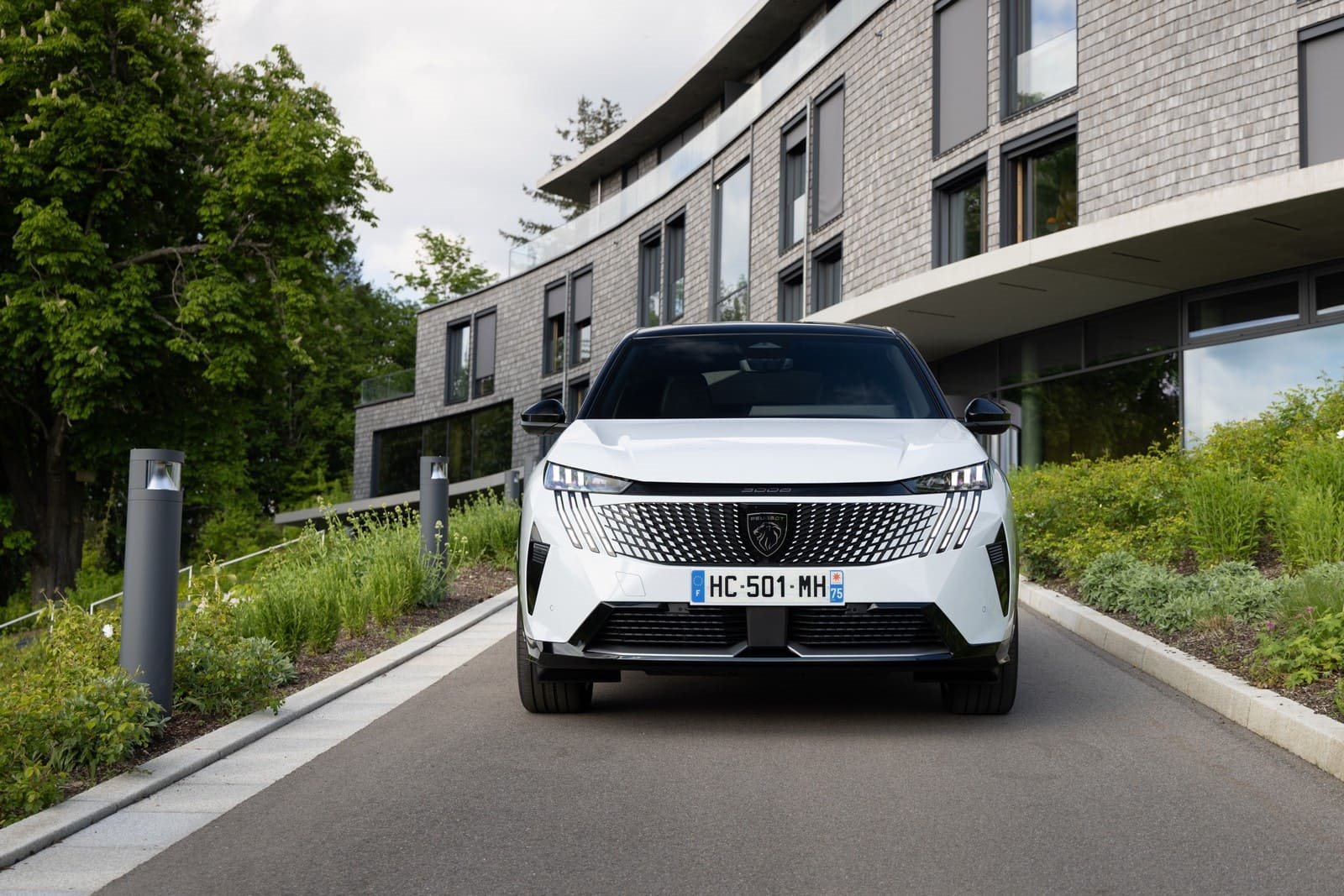 2025 - PEUGEOT E-3008 DUAL MOTOR OKENITE WHITE, foto 8