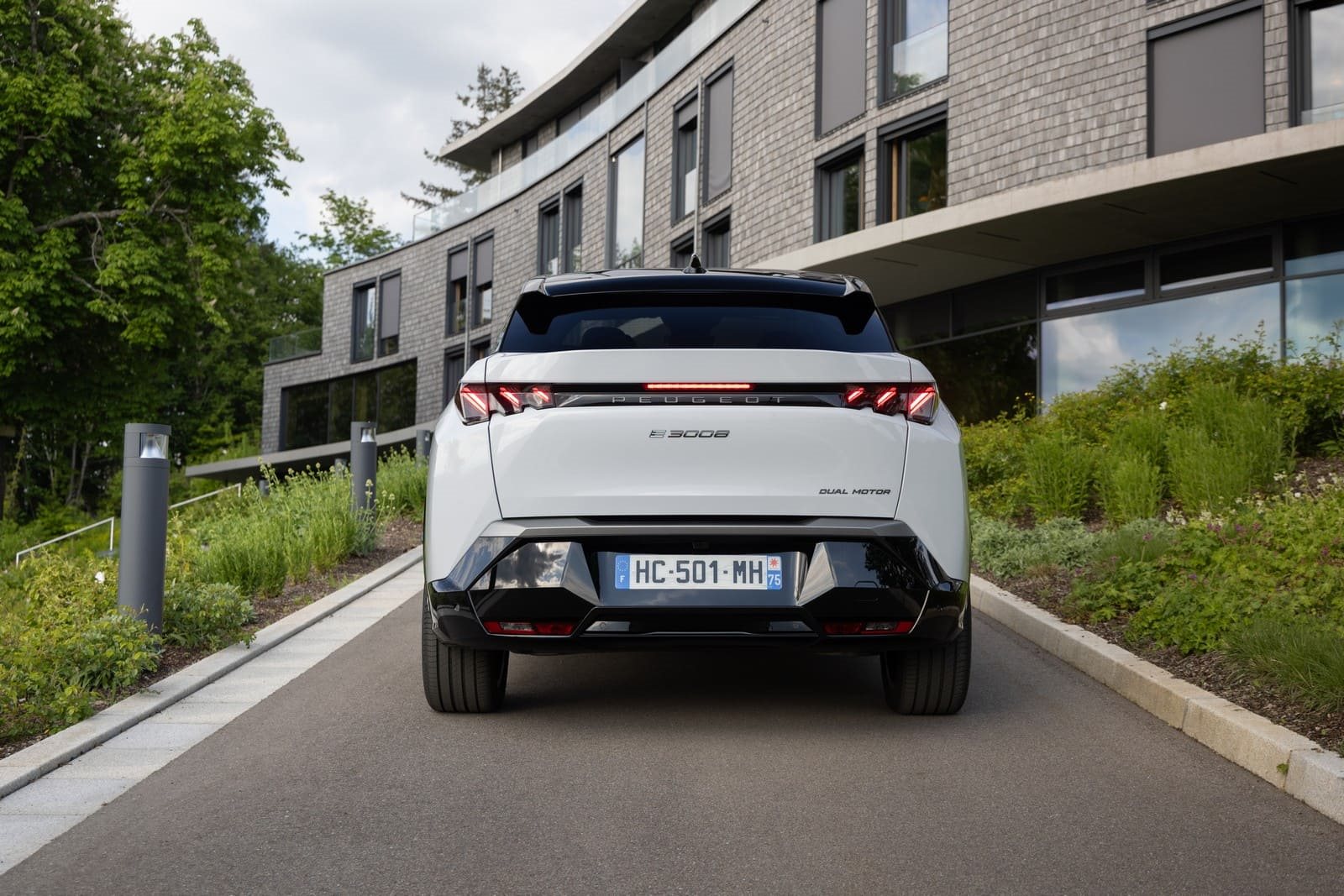 2025 - PEUGEOT E-3008 DUAL MOTOR OKENITE WHITE, foto 9