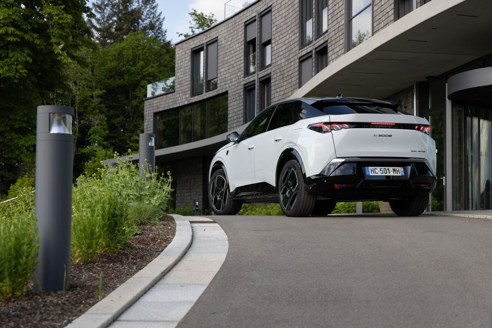 2025 - PEUGEOT E-3008 DUAL MOTOR OKENITE WHITE, foto 10