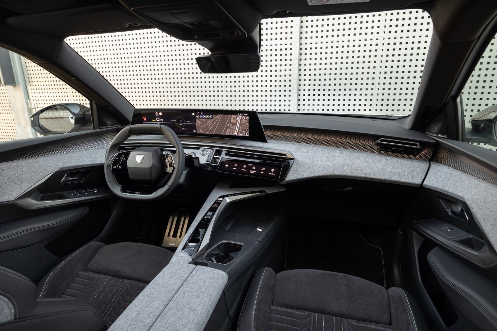 2025 - PEUGEOT E-3008 DUAL MOTOR OKENITE WHITE, foto 16