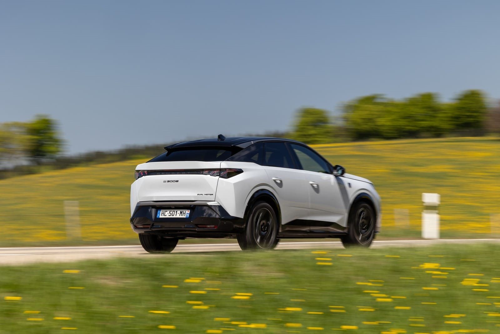 2025 - PEUGEOT E-3008 DUAL MOTOR OKENITE WHITE, foto 30