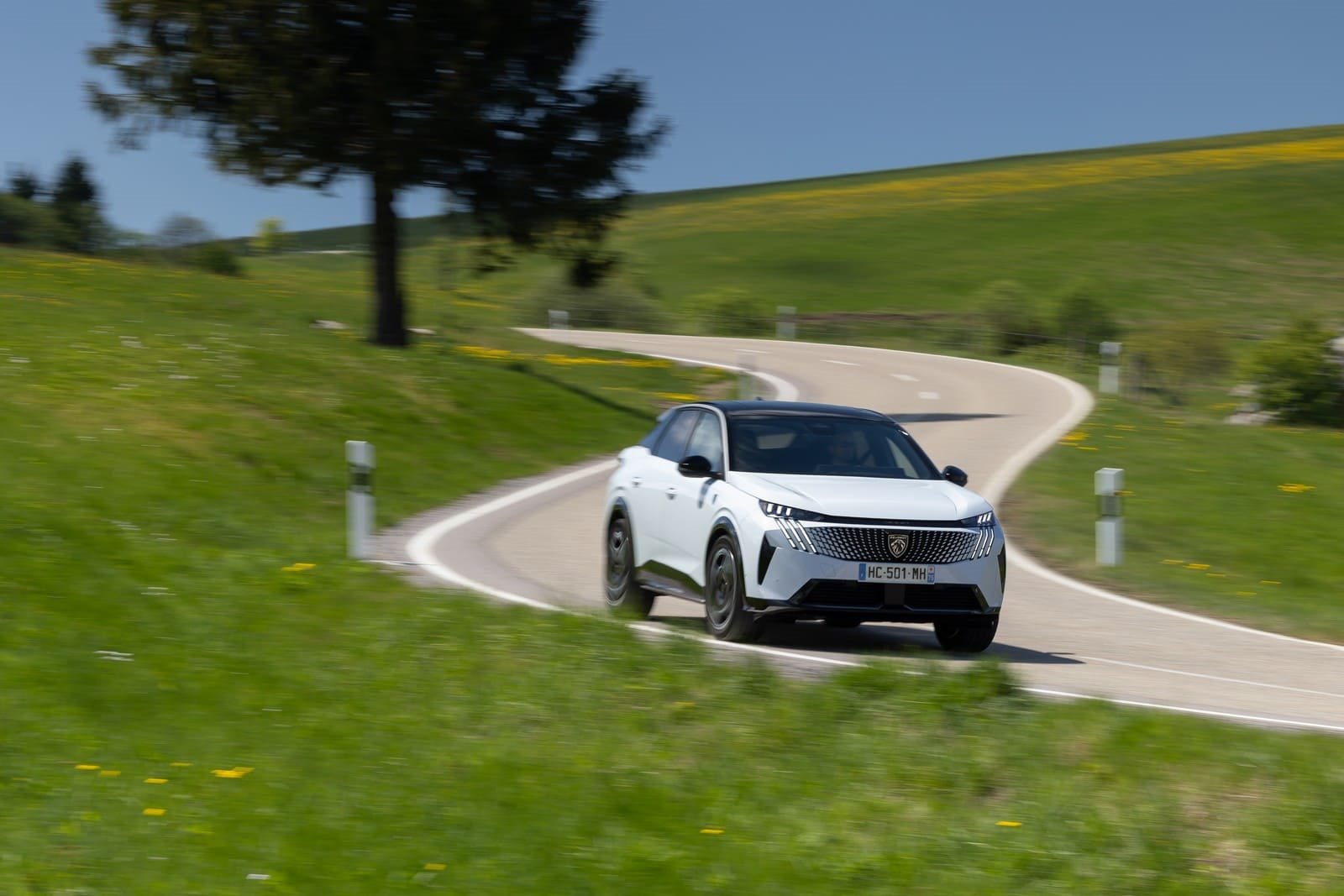 2025 - PEUGEOT E-3008 DUAL MOTOR OKENITE WHITE, foto 32