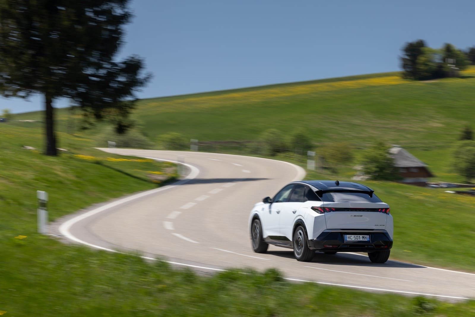 2025 - PEUGEOT E-3008 DUAL MOTOR OKENITE WHITE, foto 34