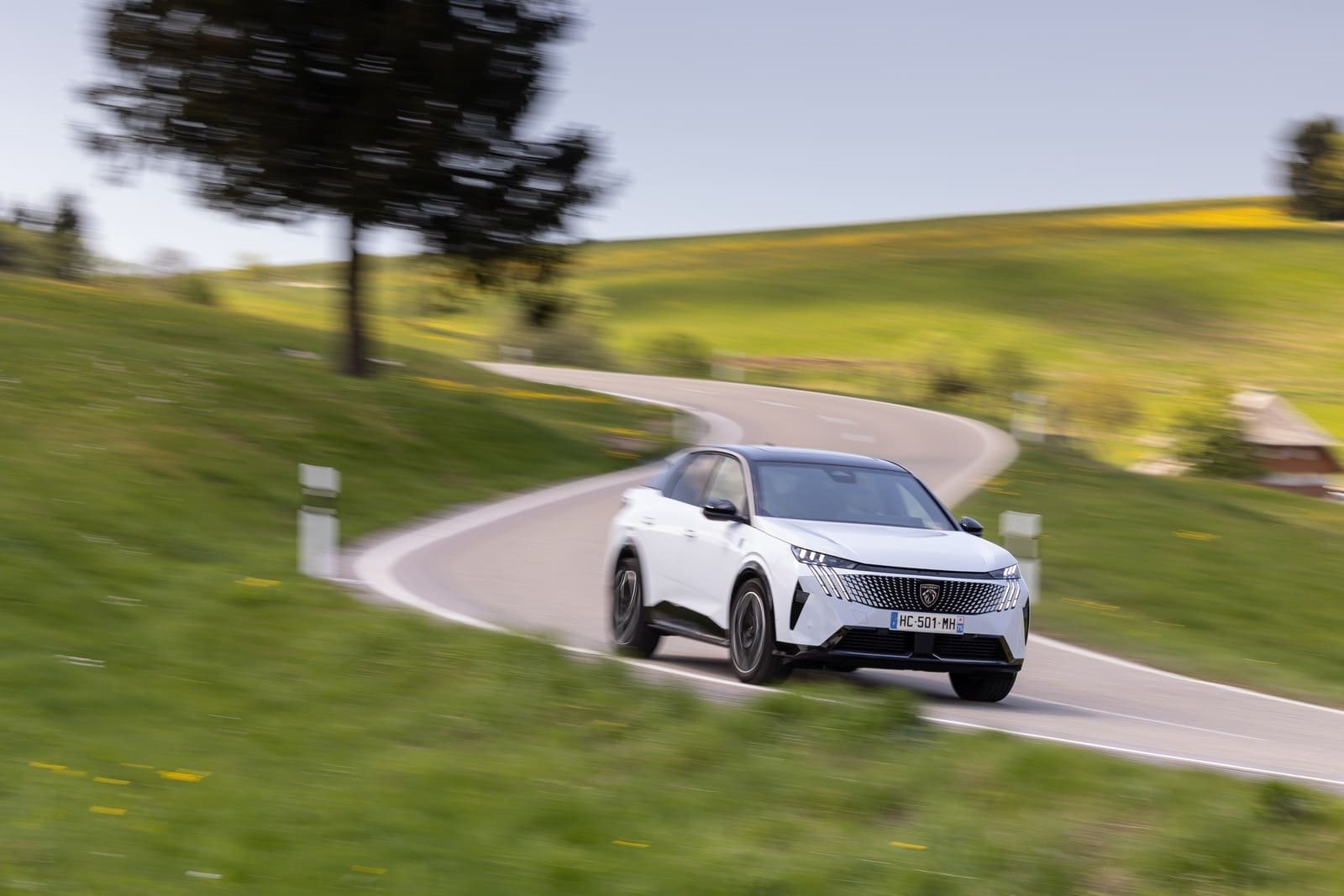 2025 - PEUGEOT E-3008 DUAL MOTOR OKENITE WHITE, foto 35