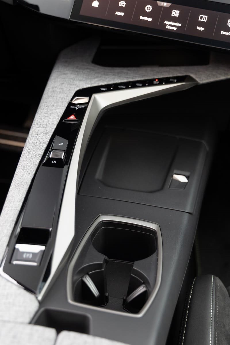 2025 - PEUGEOT E-3008 DUAL MOTOR OKENITE WHITE, foto 88