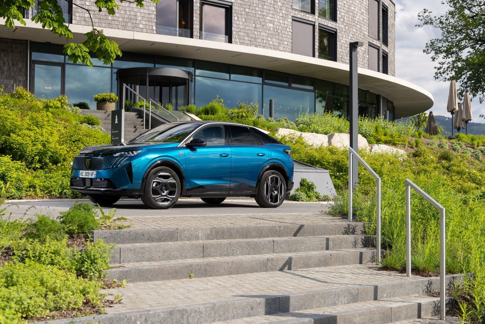 2025 - PEUGEOT E-3008 DUAL MOTOR OBSESSION BLUE, foto 2