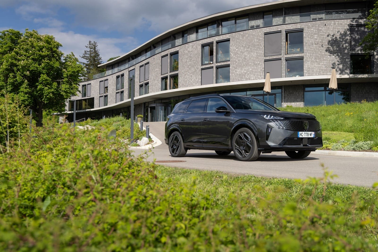 2025 - PEUGEOT E-5008 DUAL MOTOR TITANE GREY, foto 4