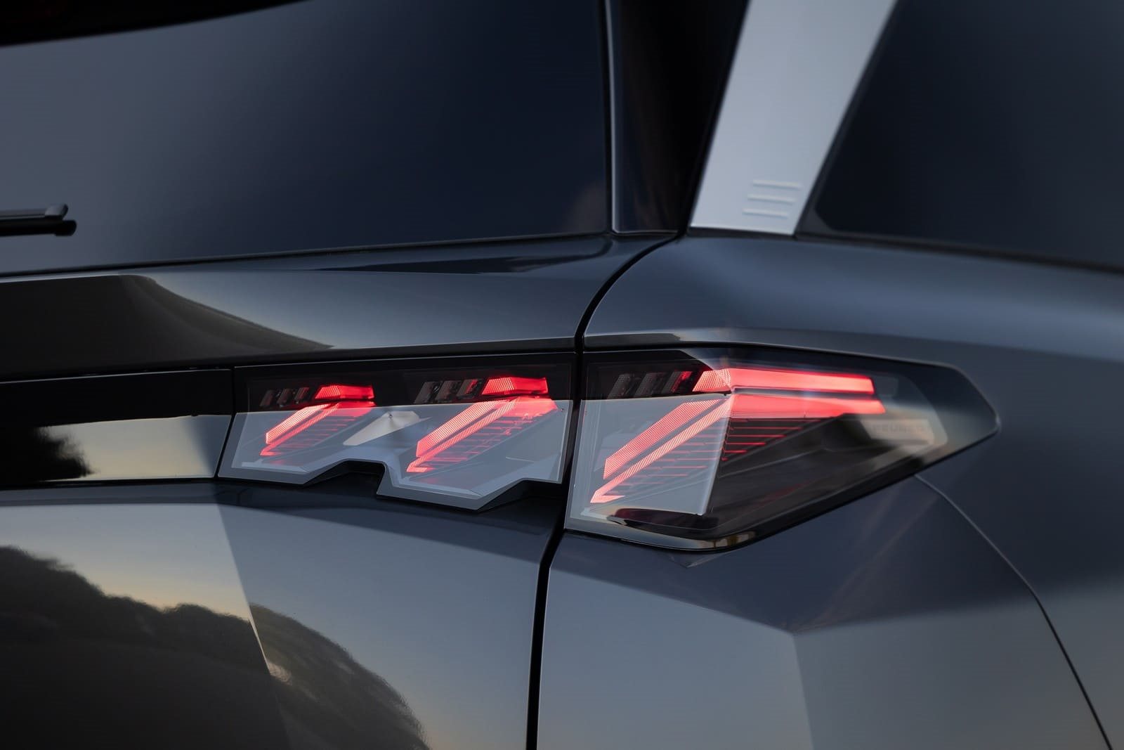 2025 - PEUGEOT E-5008 DUAL MOTOR TITANE GREY, foto 8