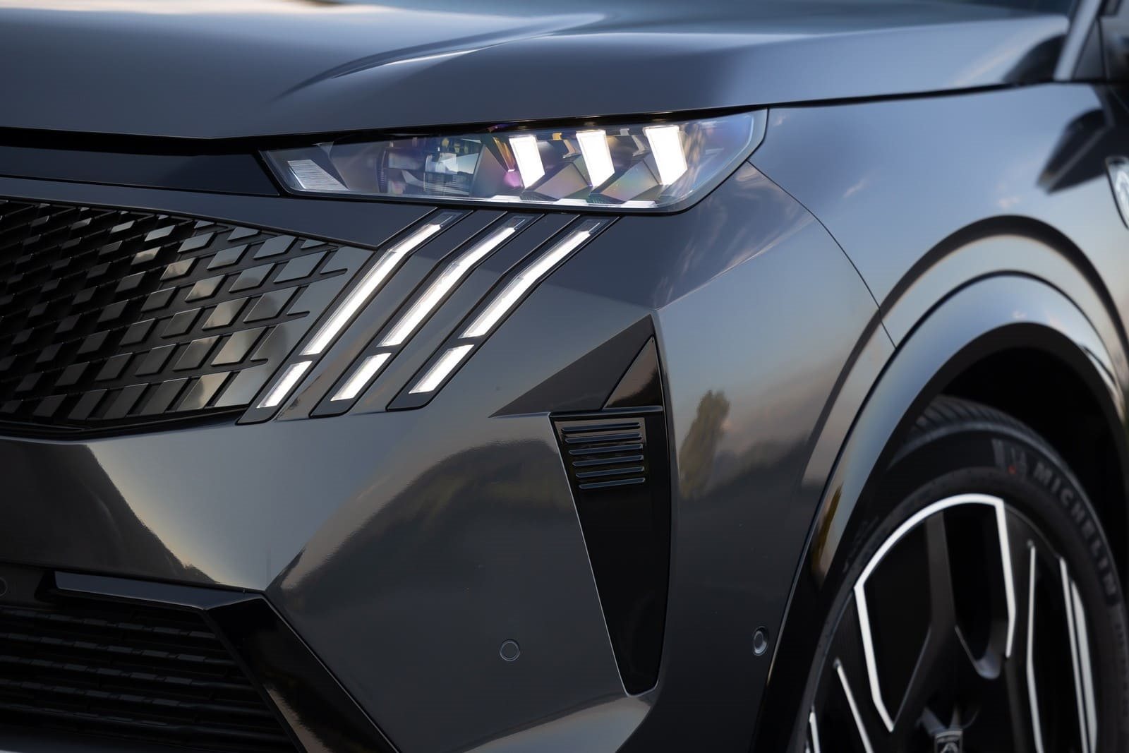 2025 - PEUGEOT E-5008 DUAL MOTOR TITANE GREY, foto 12