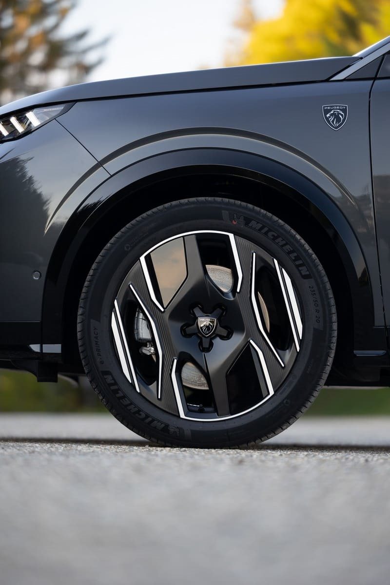 2025 - PEUGEOT E-5008 DUAL MOTOR TITANE GREY, foto 15