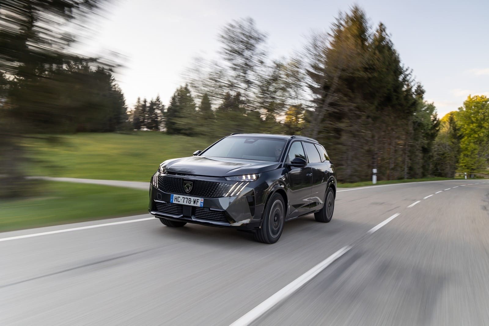 2025 - PEUGEOT E-5008 DUAL MOTOR TITANE GREY, foto 18