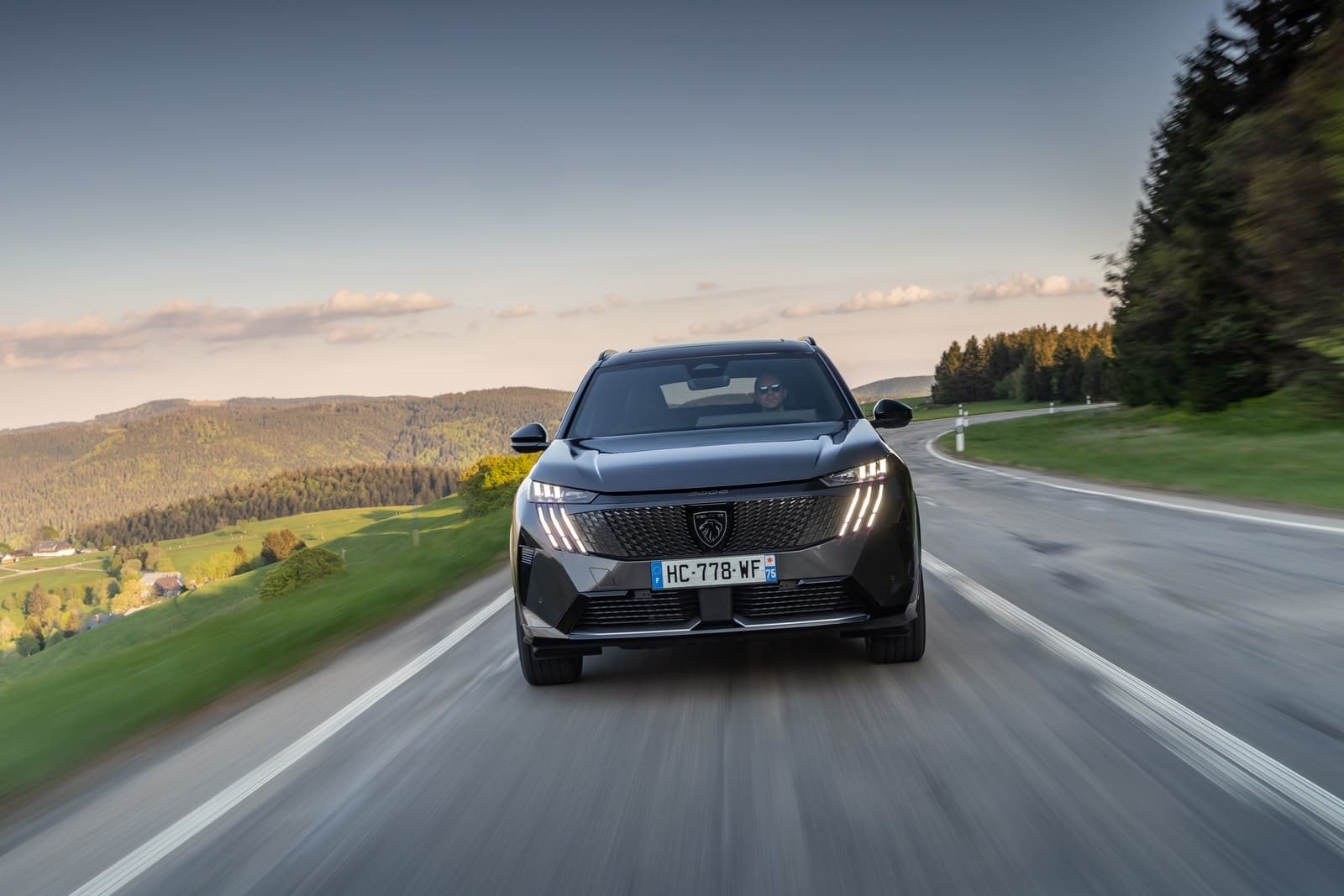 2025 - PEUGEOT E-5008 DUAL MOTOR TITANE GREY, foto 21