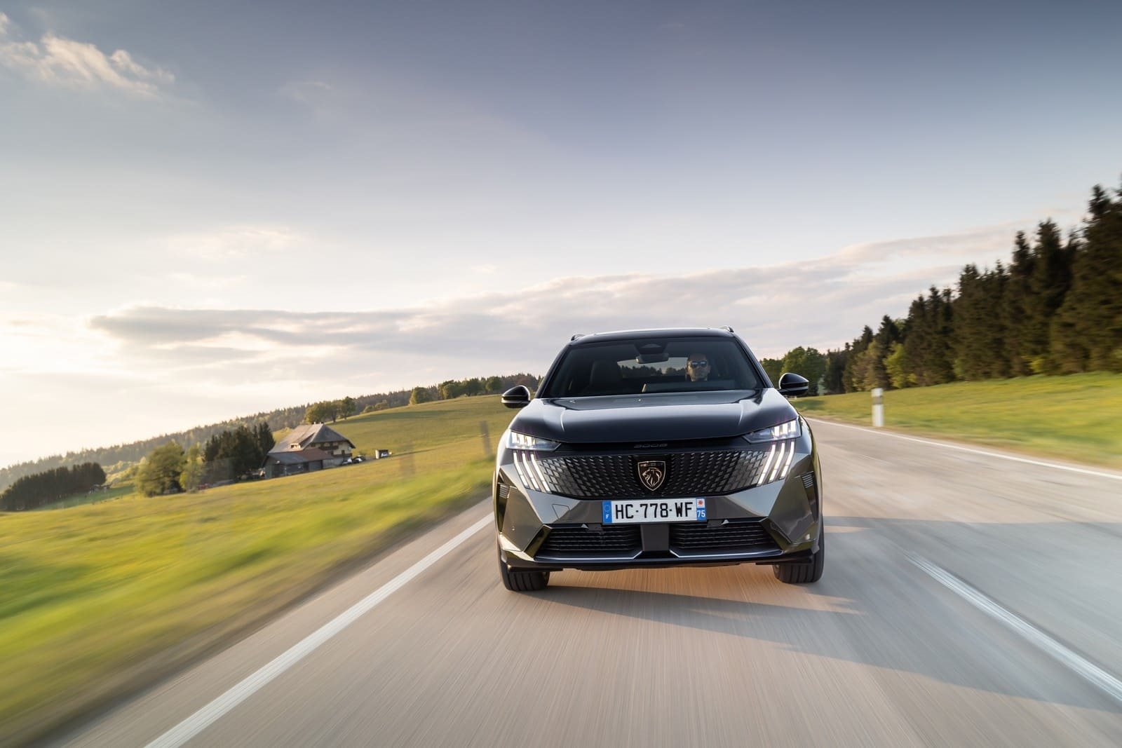 2025 - PEUGEOT E-5008 DUAL MOTOR TITANE GREY, foto 25