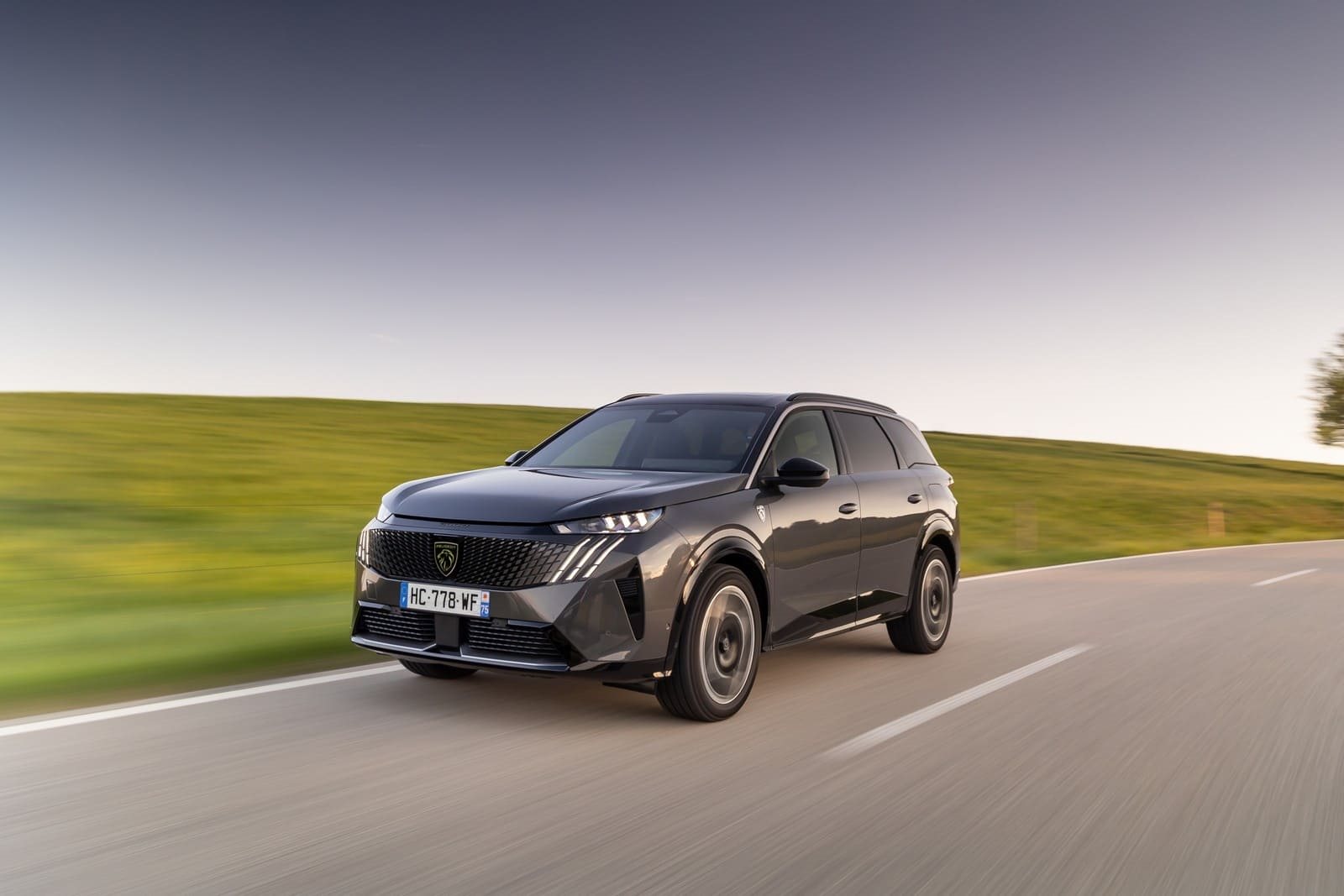 2025 - PEUGEOT E-5008 DUAL MOTOR TITANE GREY, foto 27
